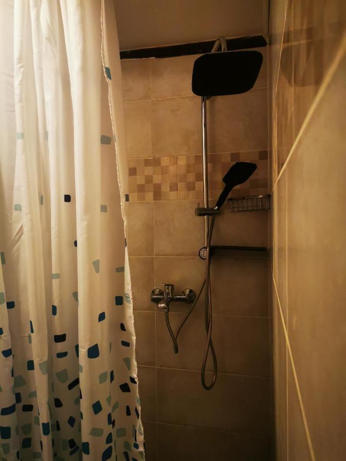 Attica Apartment Pula Buitenkant foto