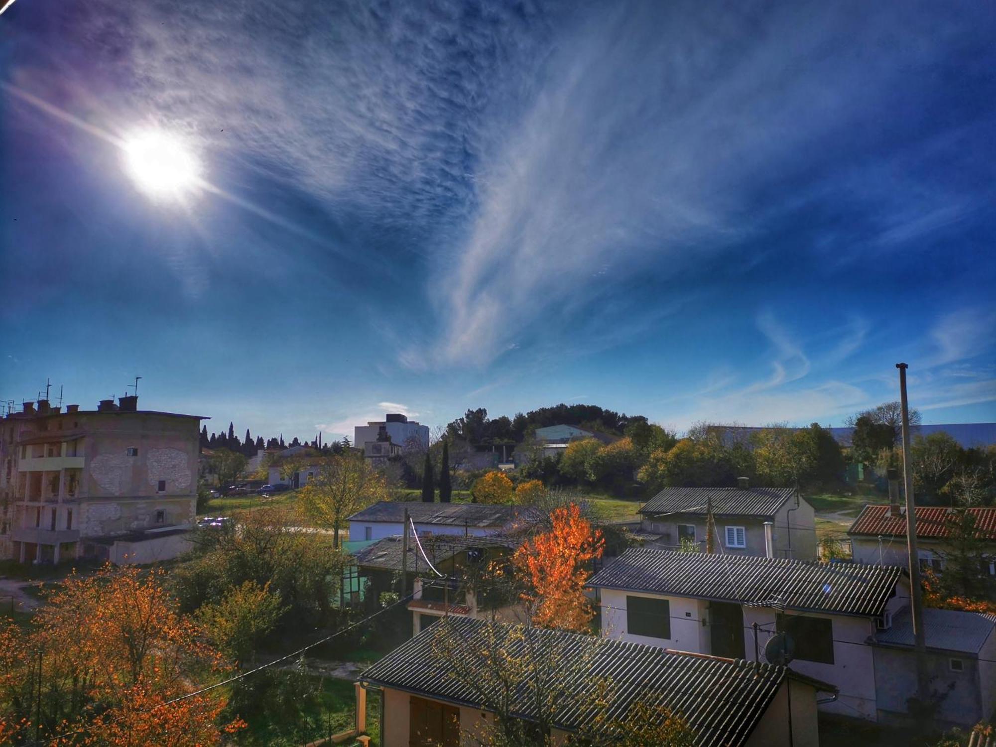 Attica Apartment Pula Buitenkant foto